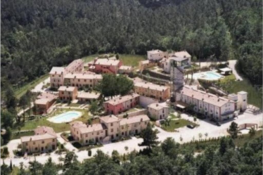Casa Vacanze Nel Cuore Della Toscana Castagno  ภายนอก รูปภาพ